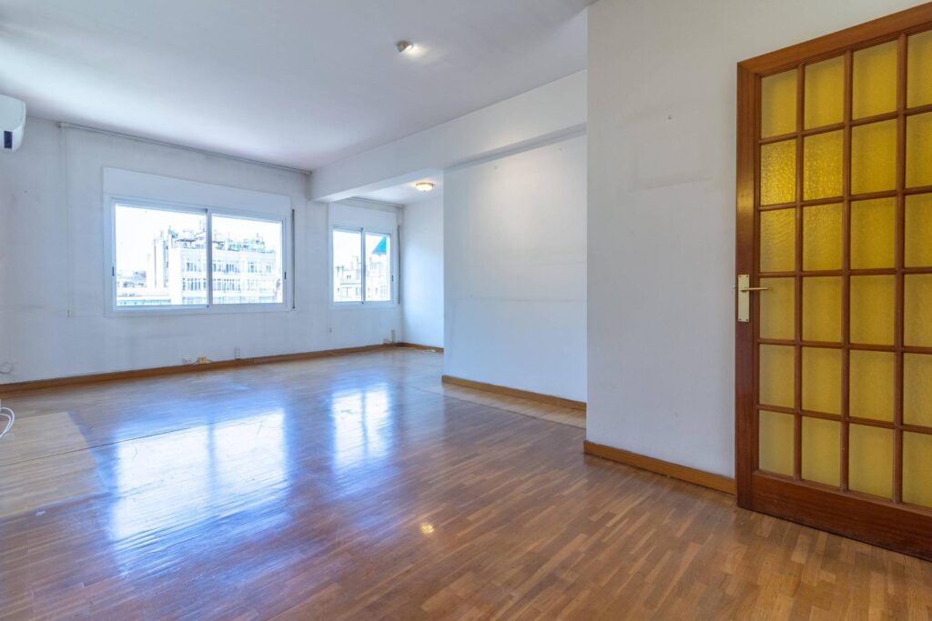 Piso en venta Barcelona — La Dreta De L´eixample Ref PAR-SE01